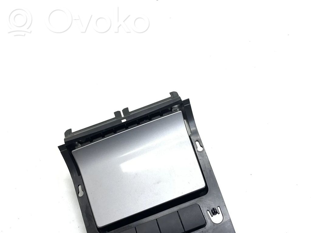 Volkswagen Golf V Dashboard storage box/compartment 