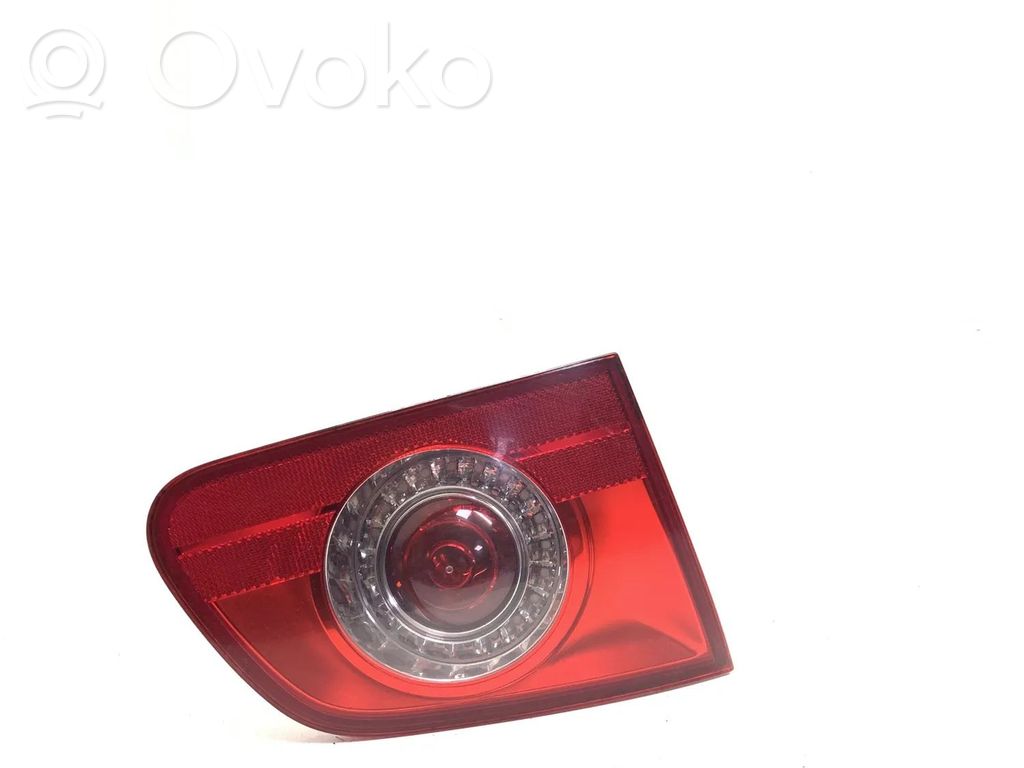 Volkswagen PASSAT B6 Tailgate rear/tail lights 