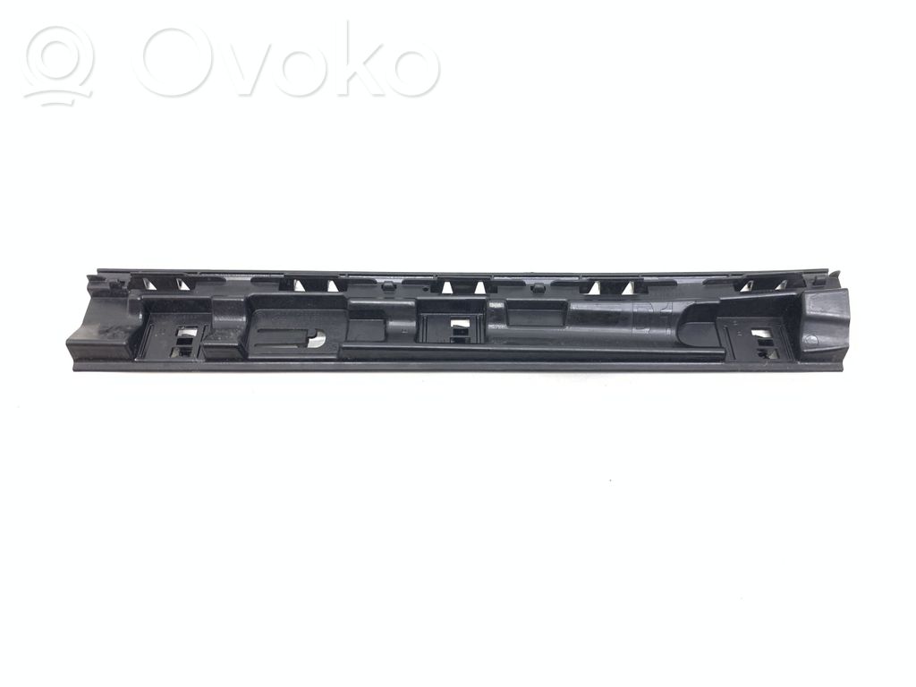 BMW X1 F48 F49 Ślizg listwy progowej 