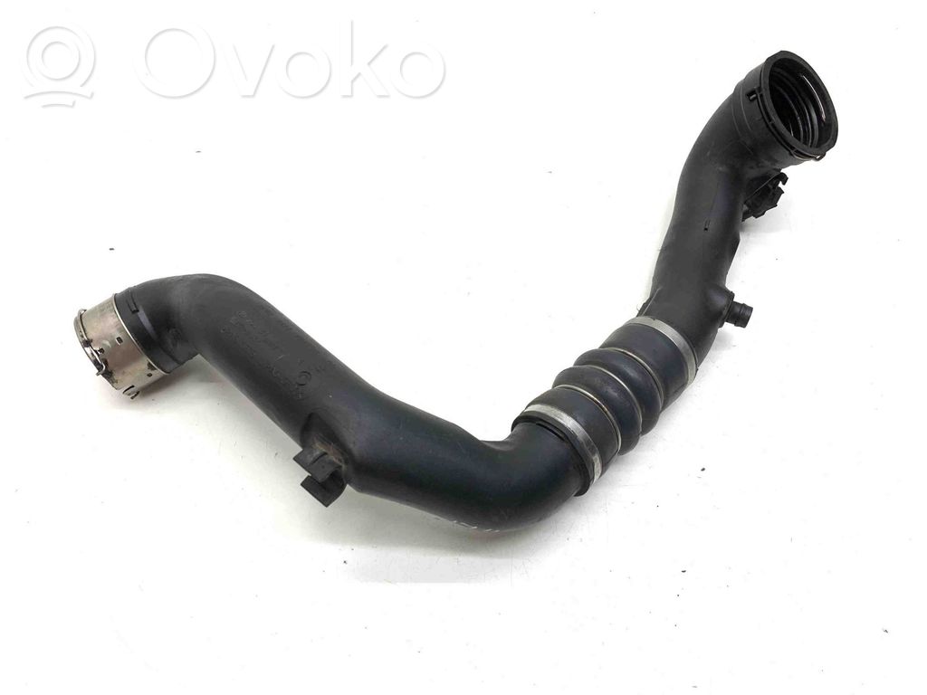 BMW 5 F10 F11 Wąż / Rura intercoolera 