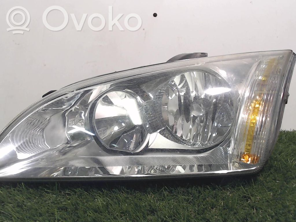 Ford Focus Headlight/headlamp 