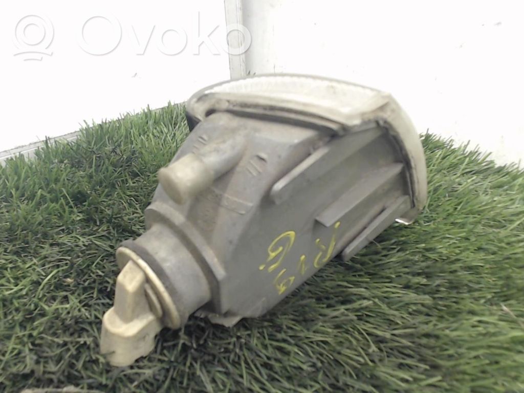 Renault 19 Front fender indicator light 