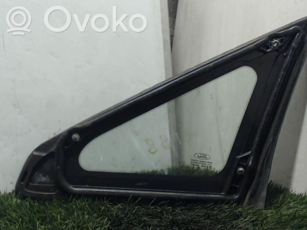 Ford C-MAX I Front triangle window/glass 