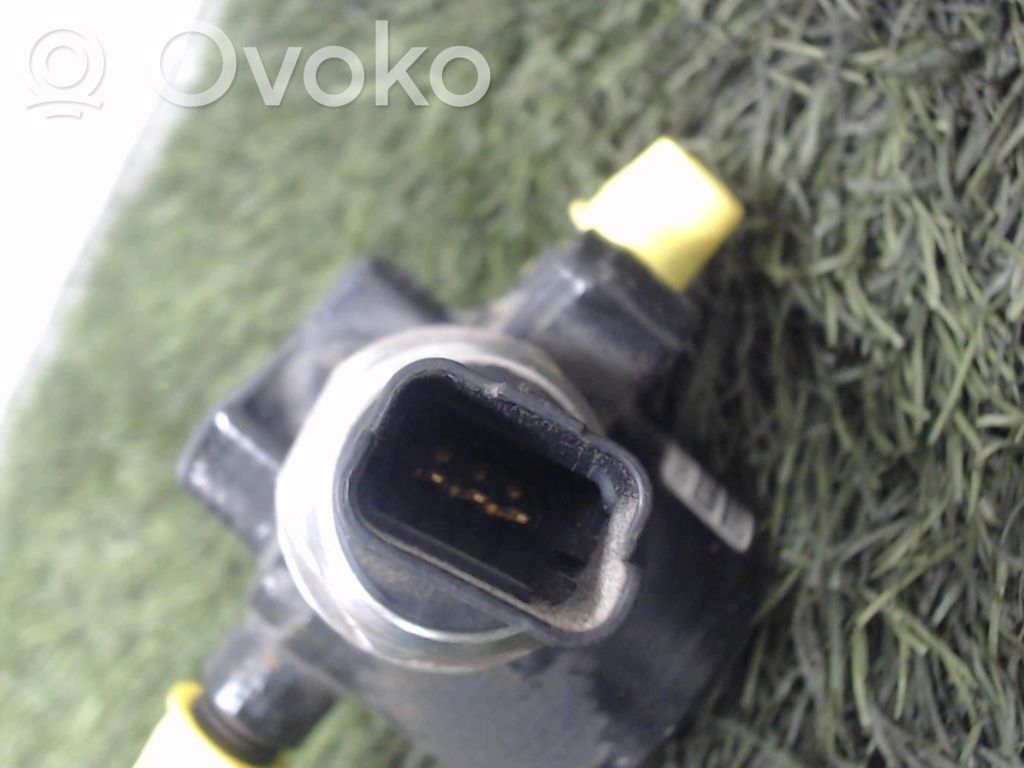 Ford Focus Fuel main line pipe 