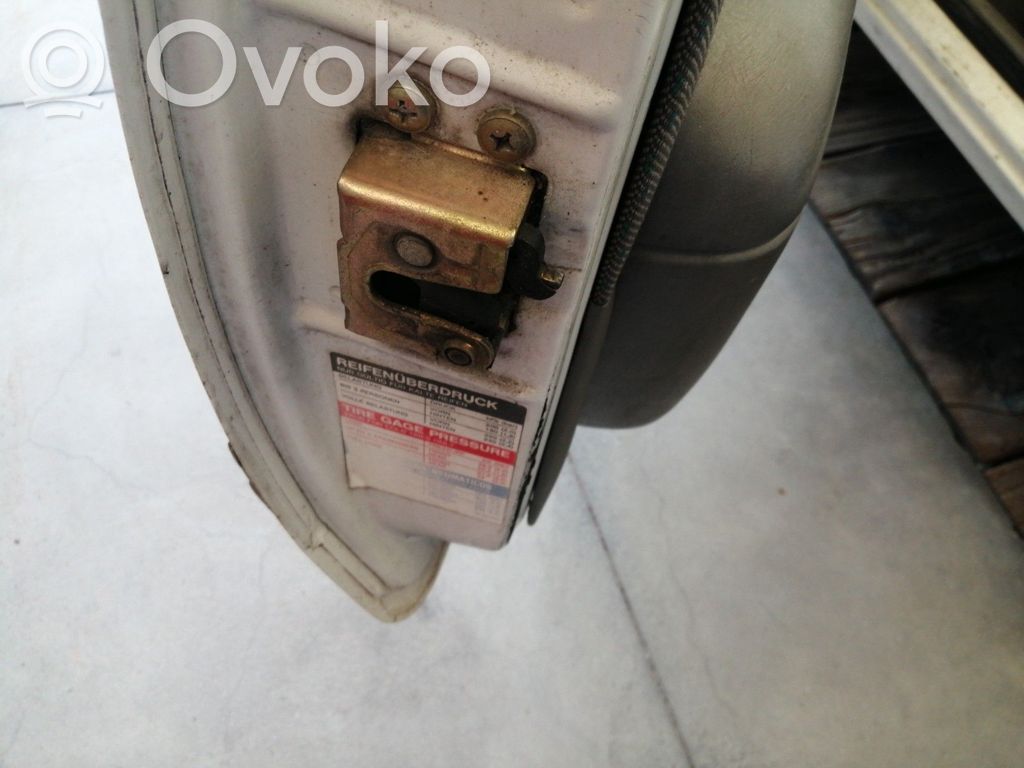 Etuoven lukko
