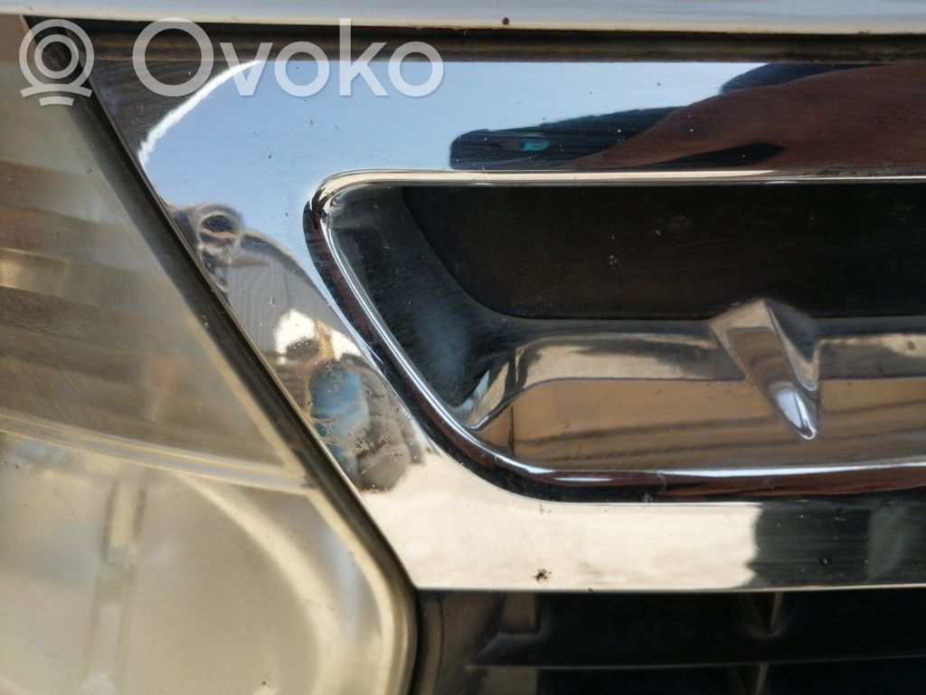 Dacia Duster Etusäleikkö 