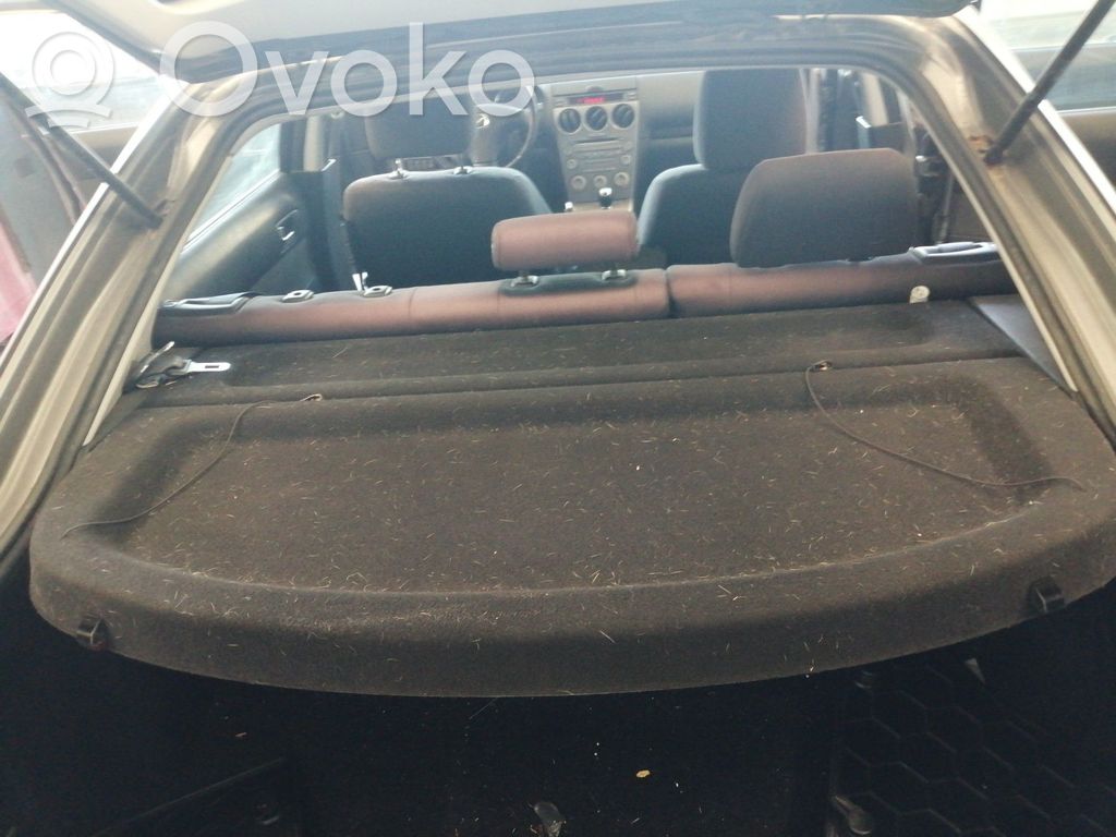 Mazda 6 Hattuhylly 