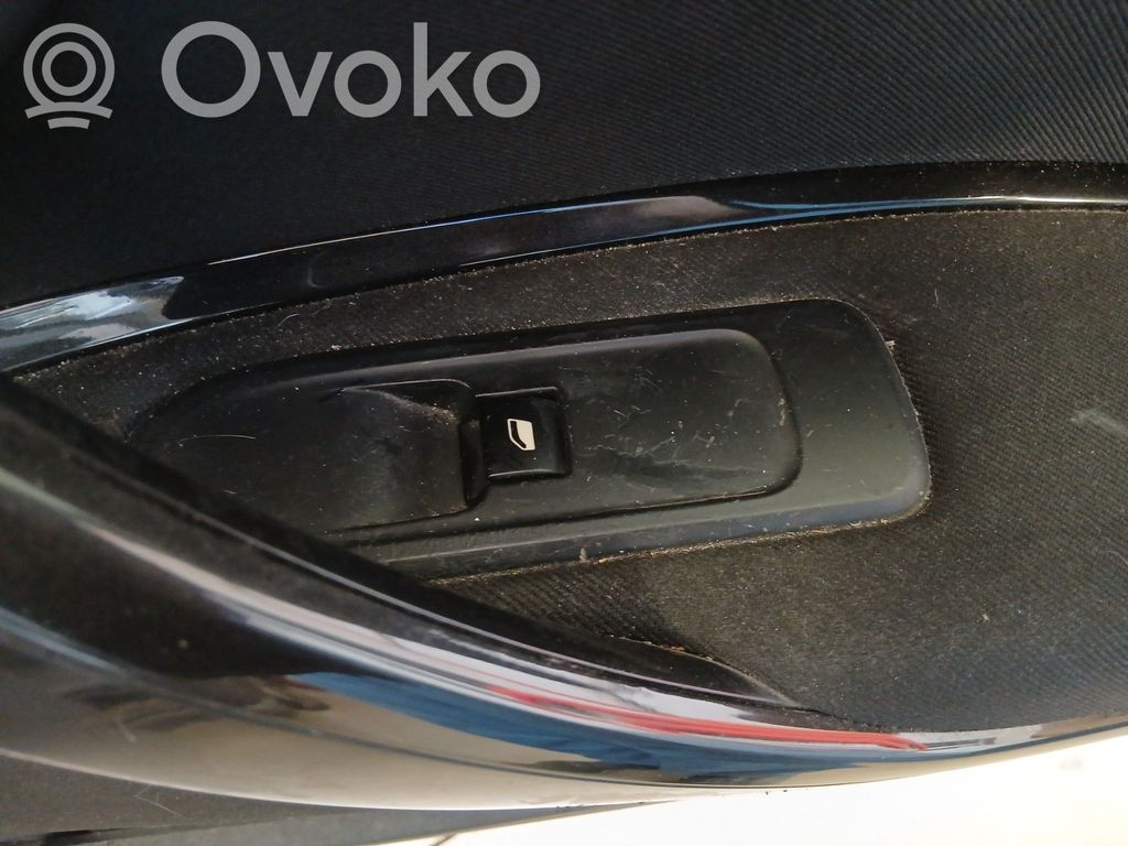 Electric window control switch   0000649029