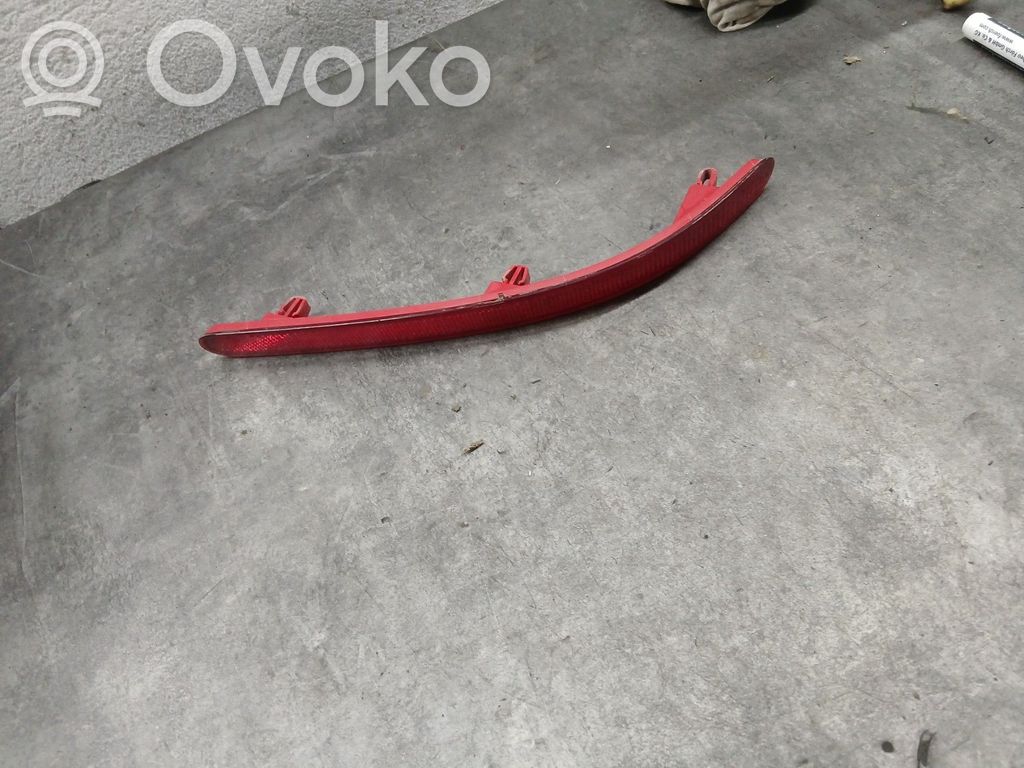 Volkswagen Touareg I Reflector spate 