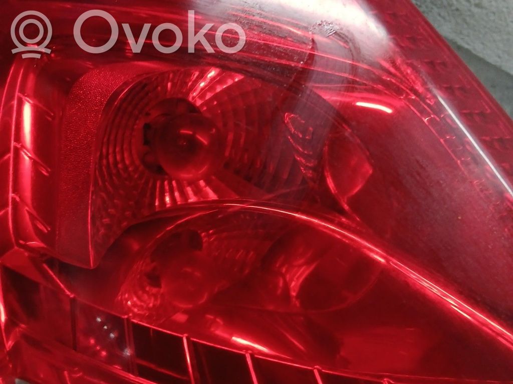 Ford Fiesta Aizmugurējais lukturis virsbūvē 