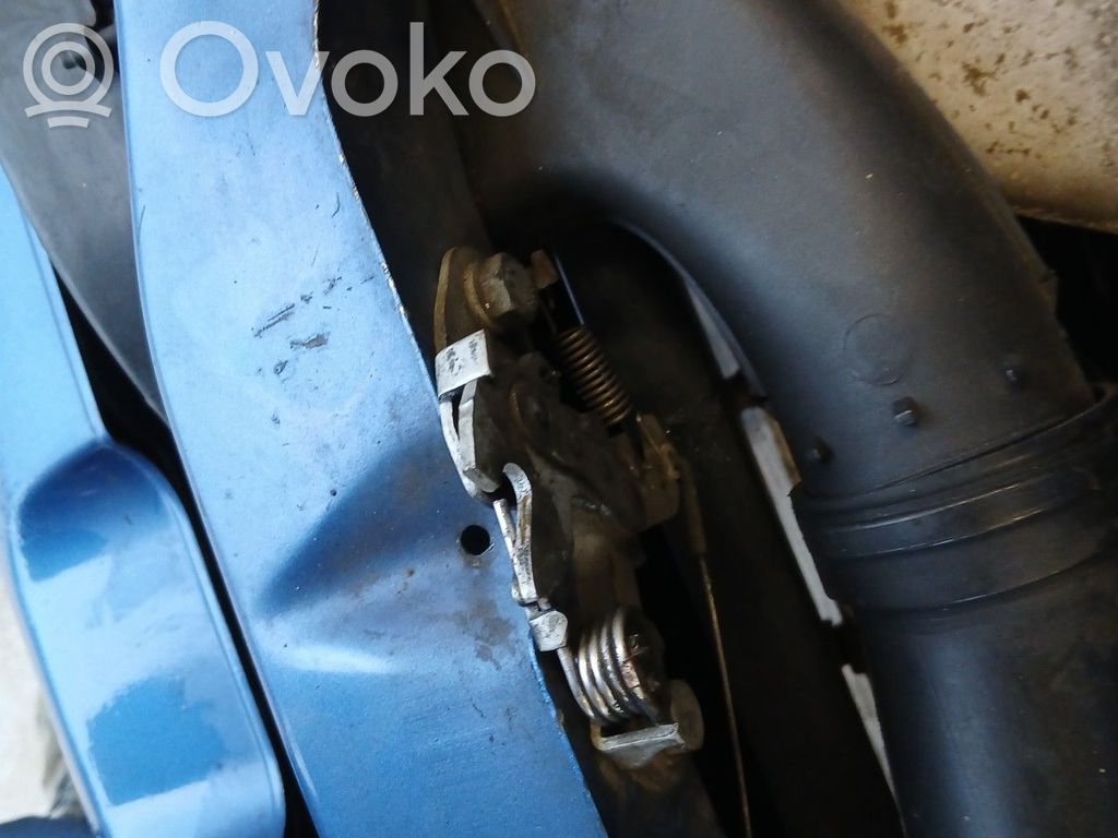 Peugeot 106 Dzinēja pārsega slēdzene 
