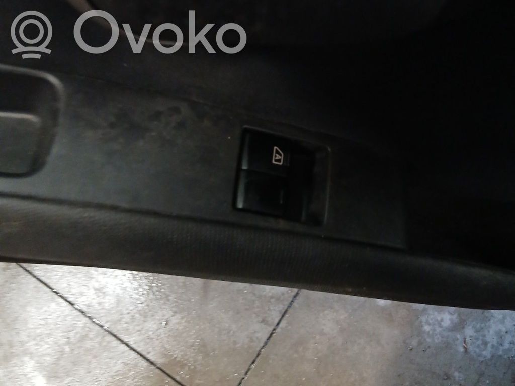 Nissan Micra Electric window control switch 