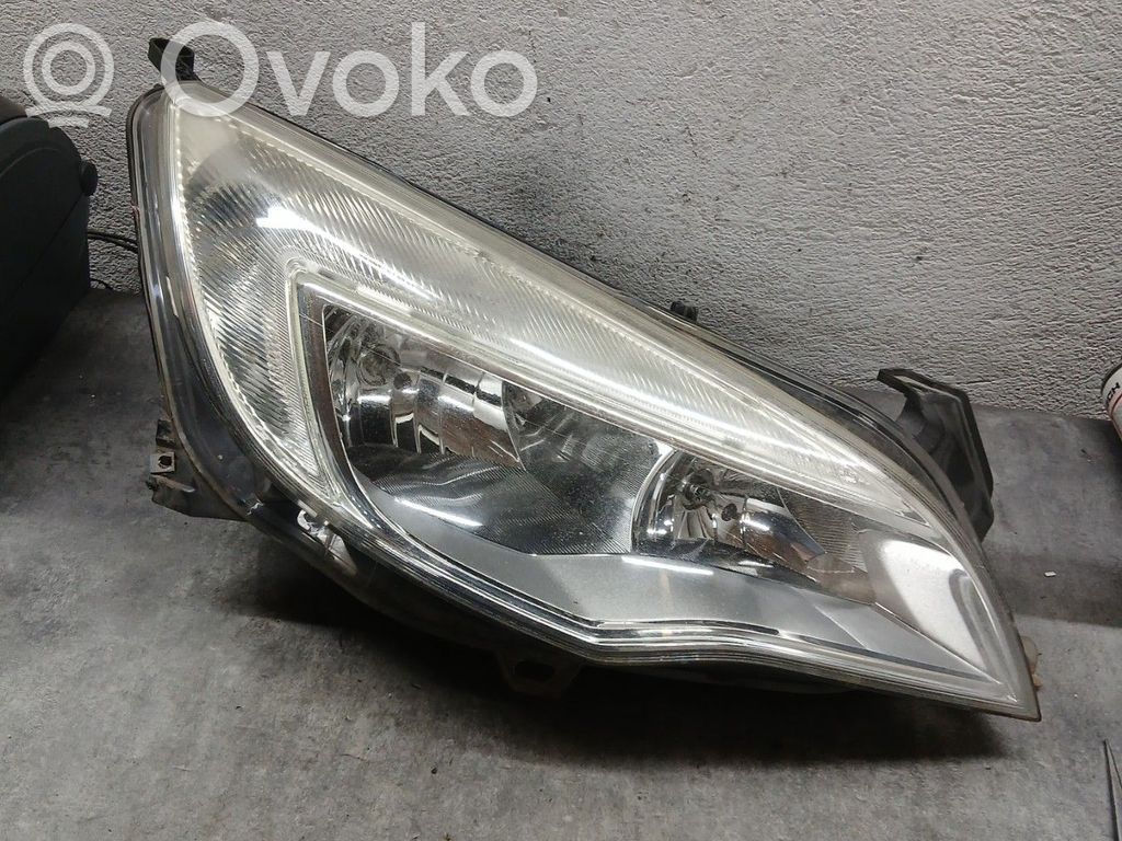 Opel Astra J Headlight/headlamp 