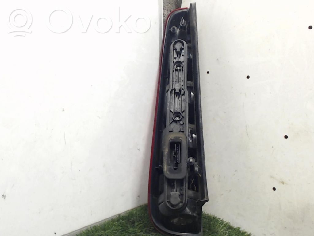 Ford C-MAX I Rear/tail lights 
