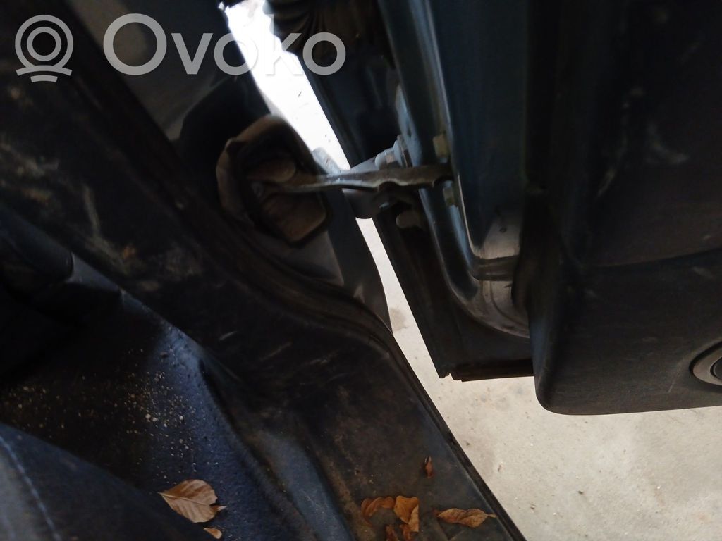 Renault Espace IV Takaoven pidätin 