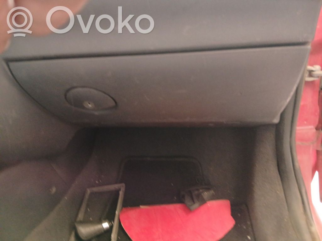 Opel Tigra B Juego guantera 