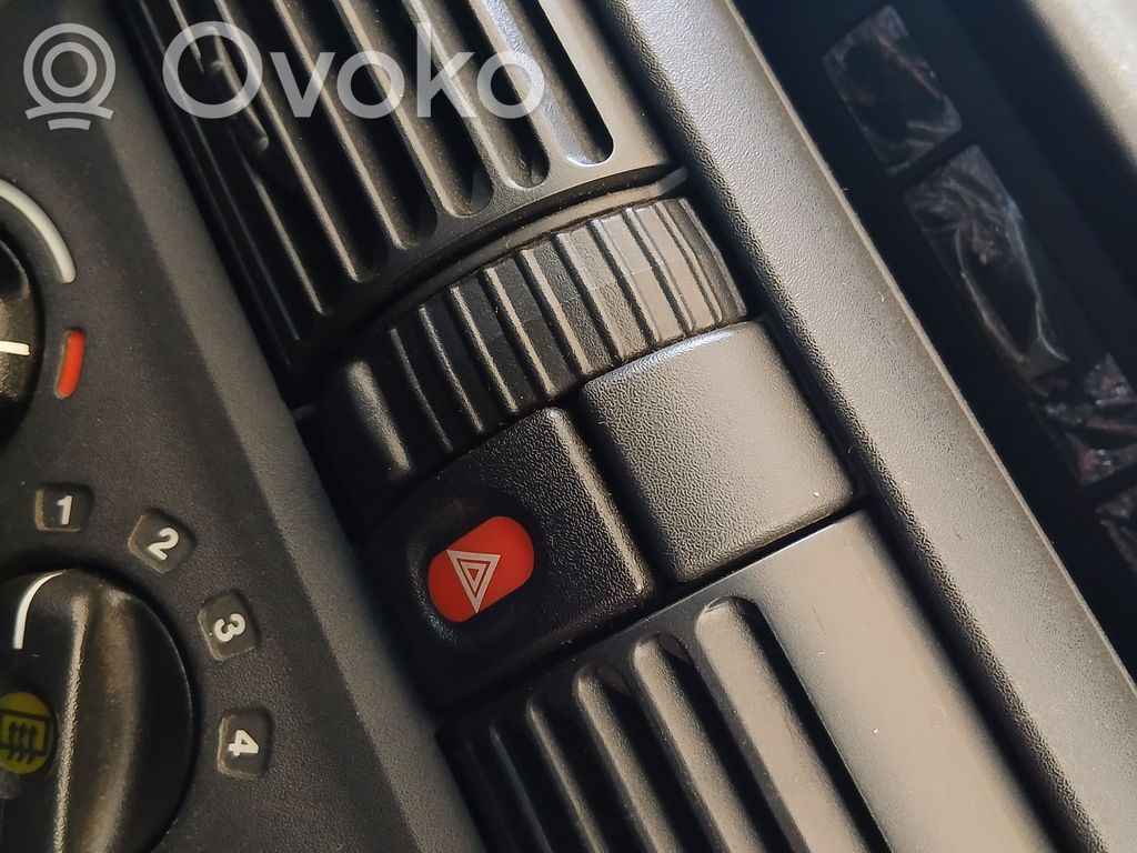 Opel Corsa B Hazard light switch 