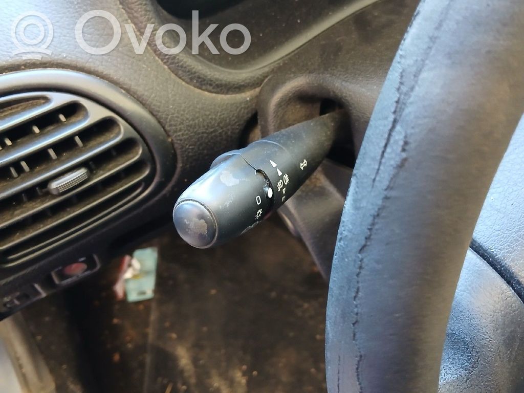 Peugeot 206 Wiper turn signal indicator stalk/switch 