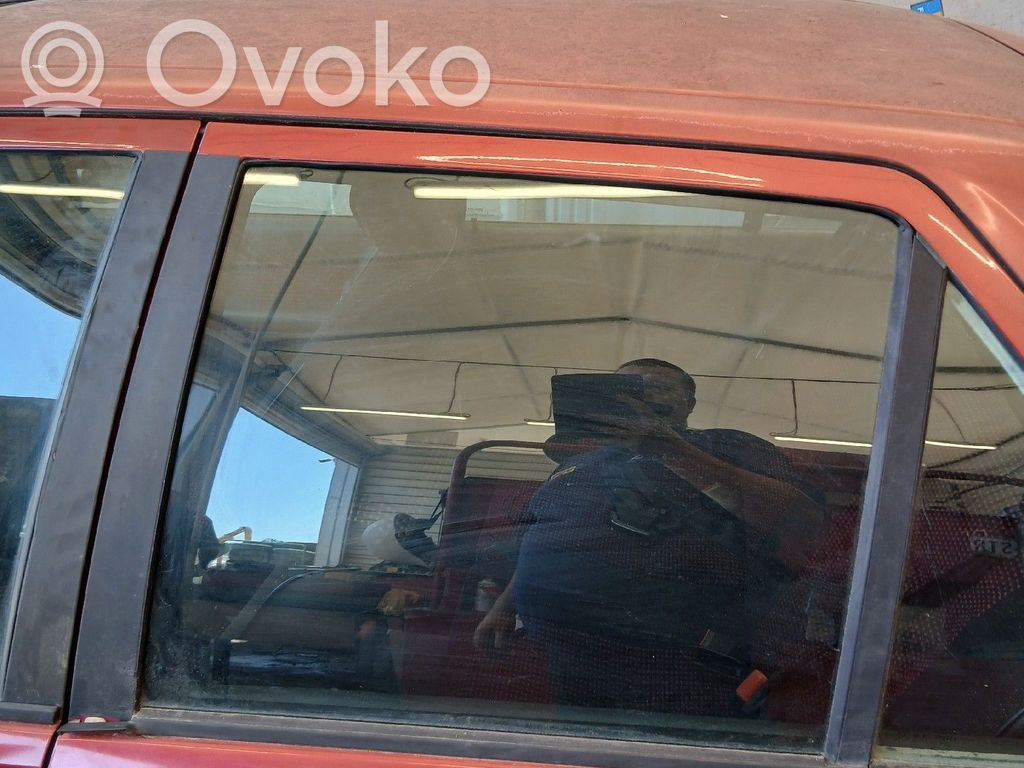 Peugeot 106 Fenster Scheibe Tür hinten 