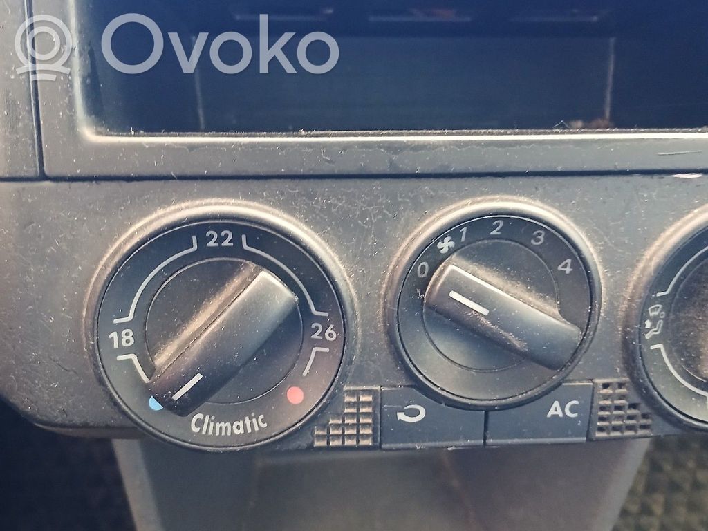 Volkswagen Polo IV 9N3 Unitate control climatizare 