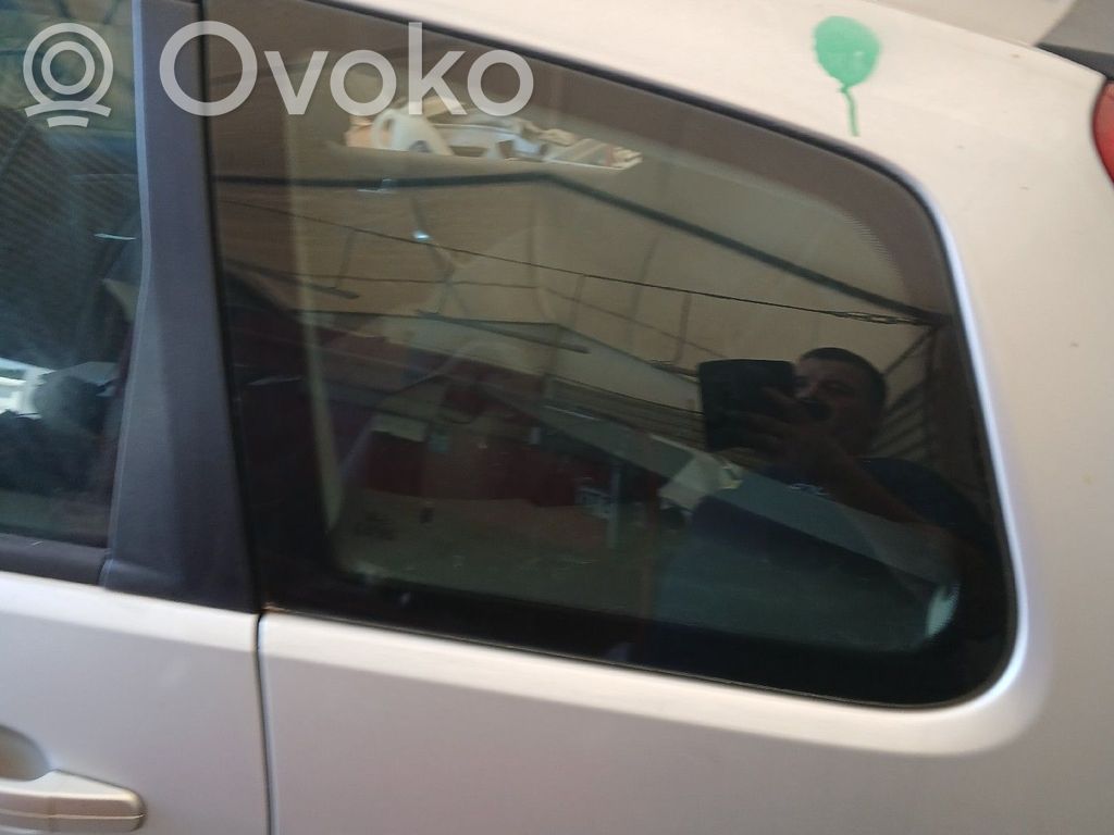 Ford C-MAX I Rear side window 