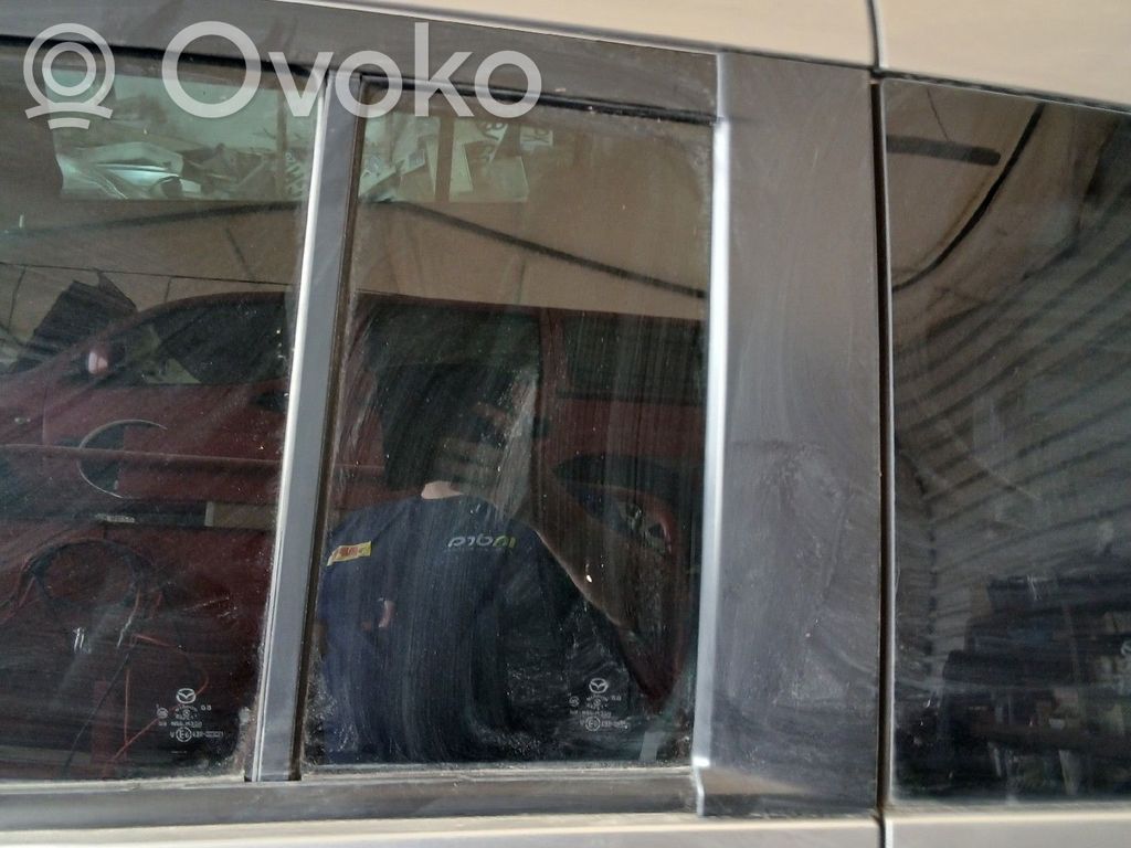 Mazda 5 Ventanilla de ventilación de la puerta trasera 