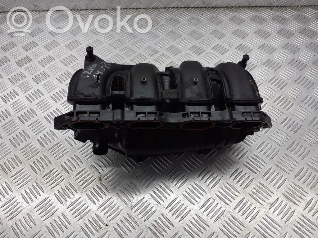 Citroen C3 Picasso Intake manifold 
