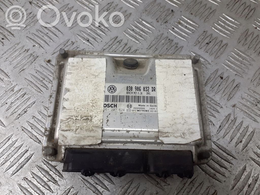 Engine control unit/module ECU   030906032DR