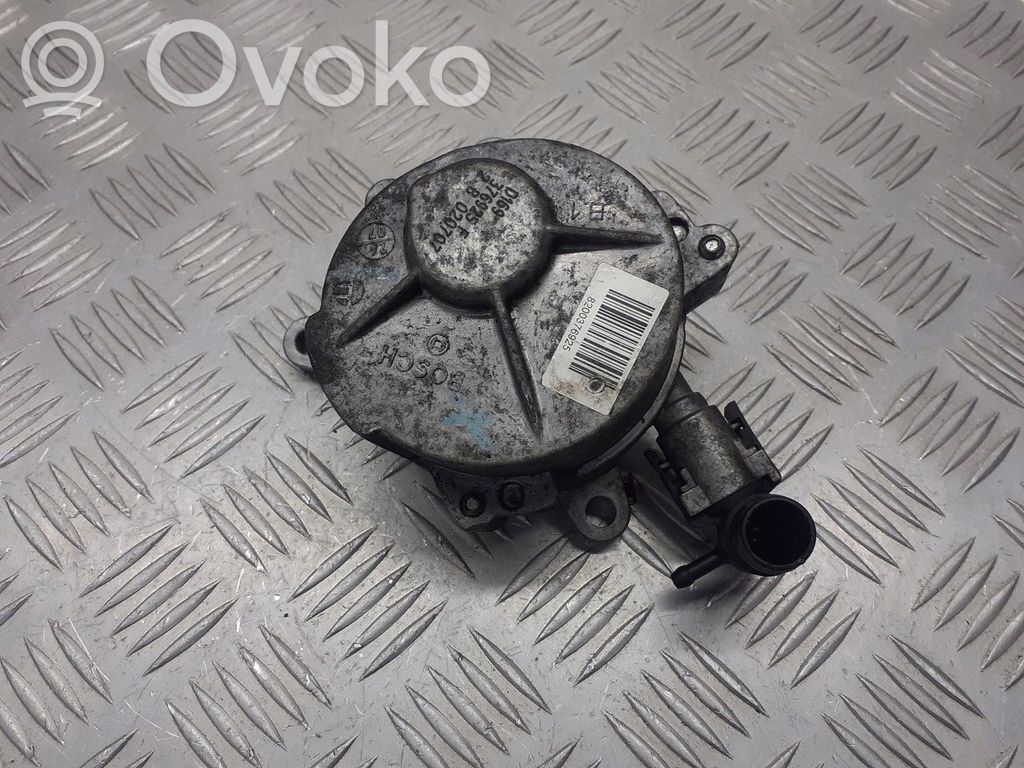 Pompe à vide   8200376925