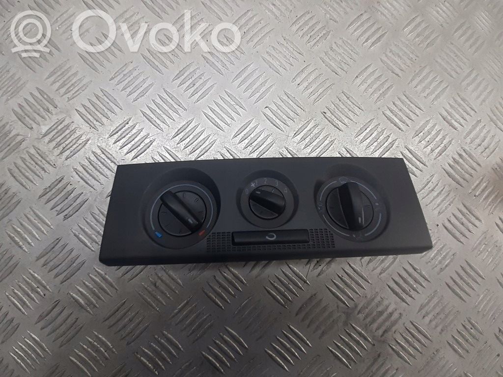 Skoda Fabia Mk1 (6Y) Comutator control ventilator interior 