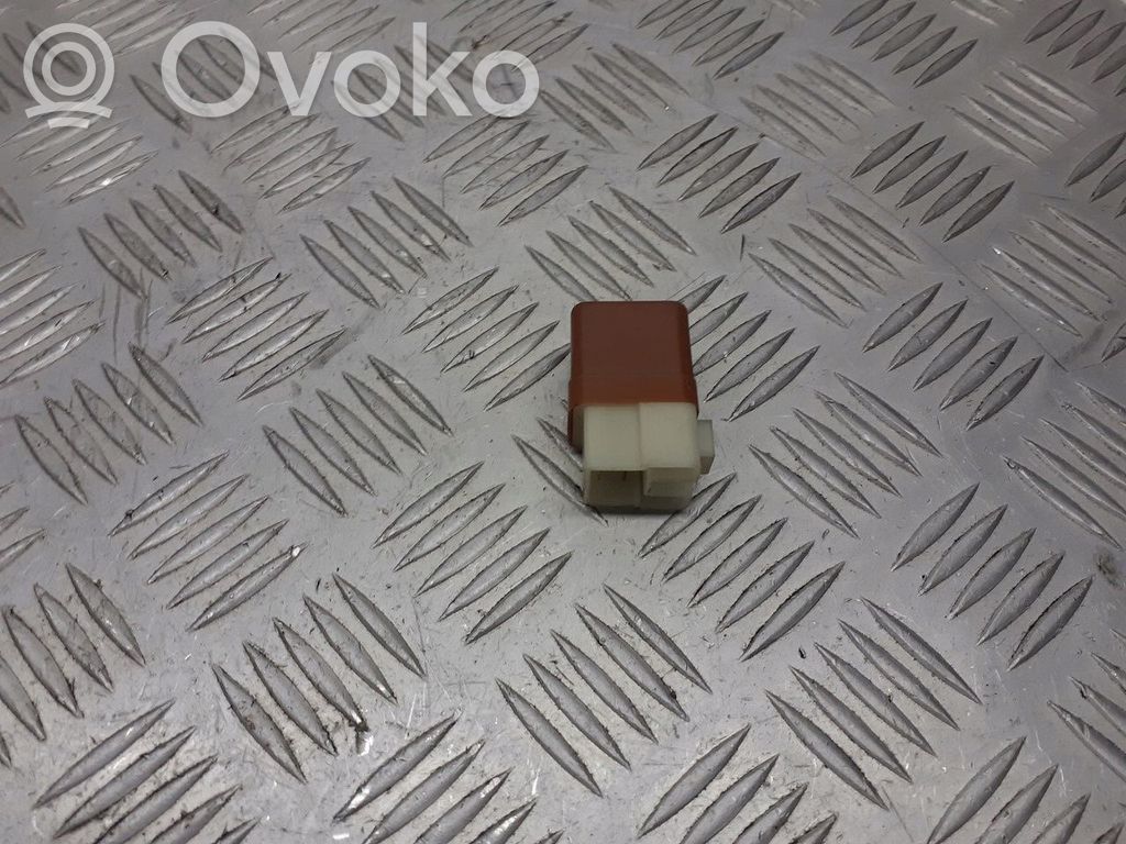 Nissan Almera Tino Inne przekaźniki 