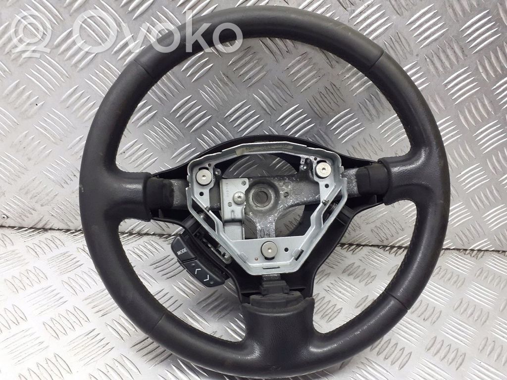 Toyota Yaris Ohjauspyörä 