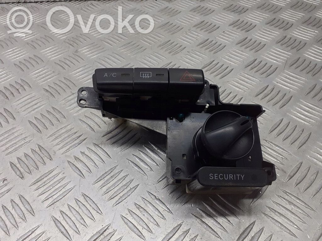 Toyota Yaris Comutator control ventilator interior 