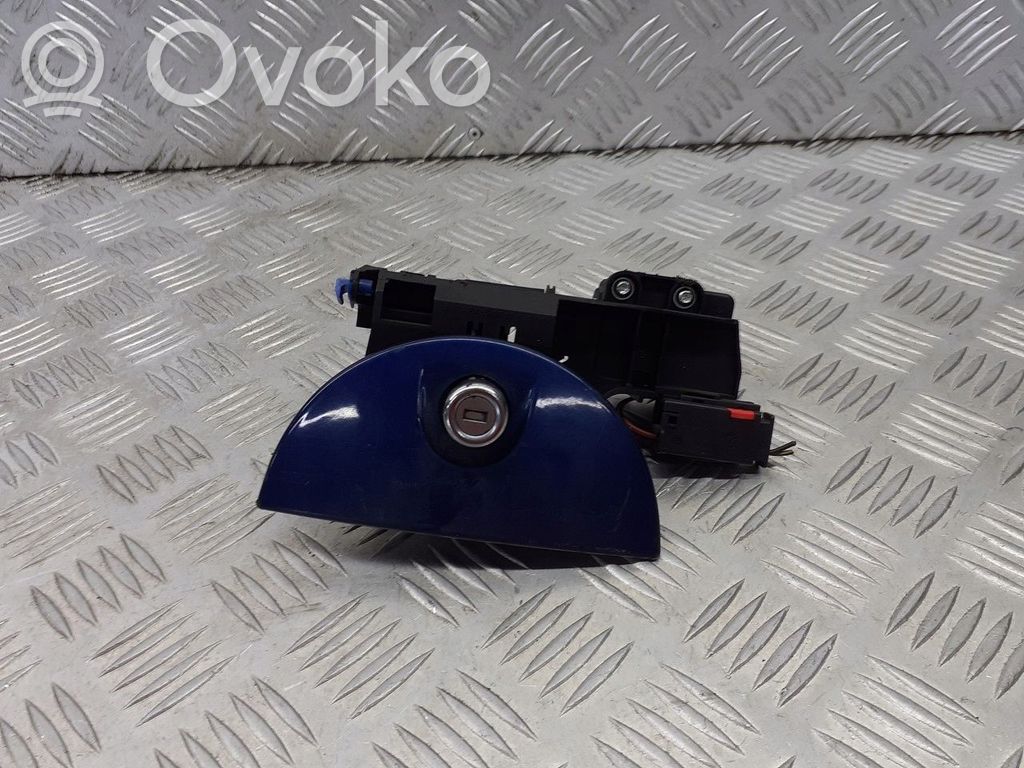 Opel Meriva A Zamek tylnej klapy bagażnika 