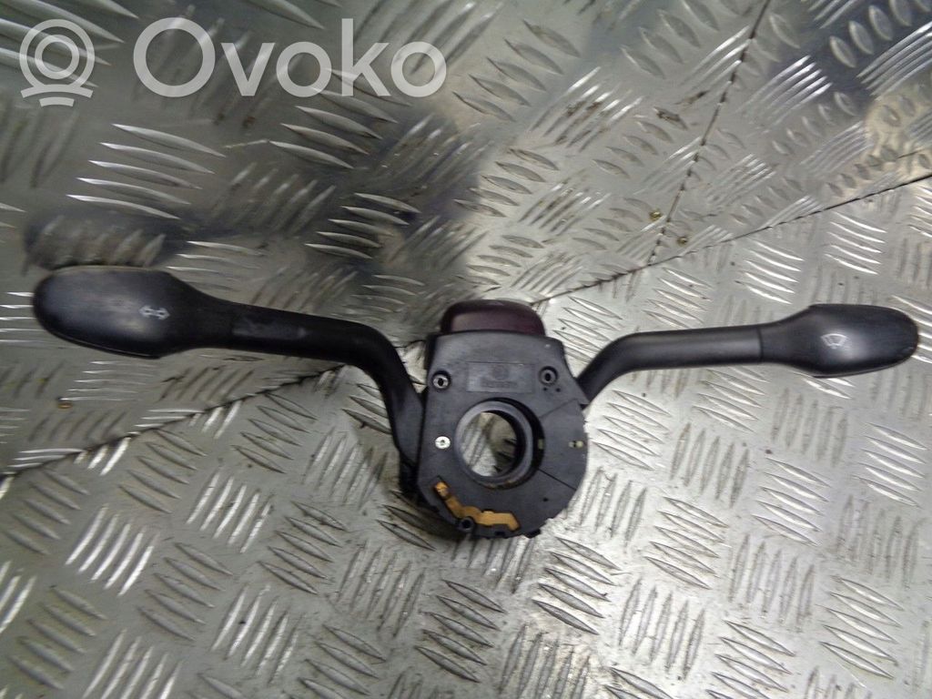 Volkswagen Golf III Interruptor del limpiafaros 