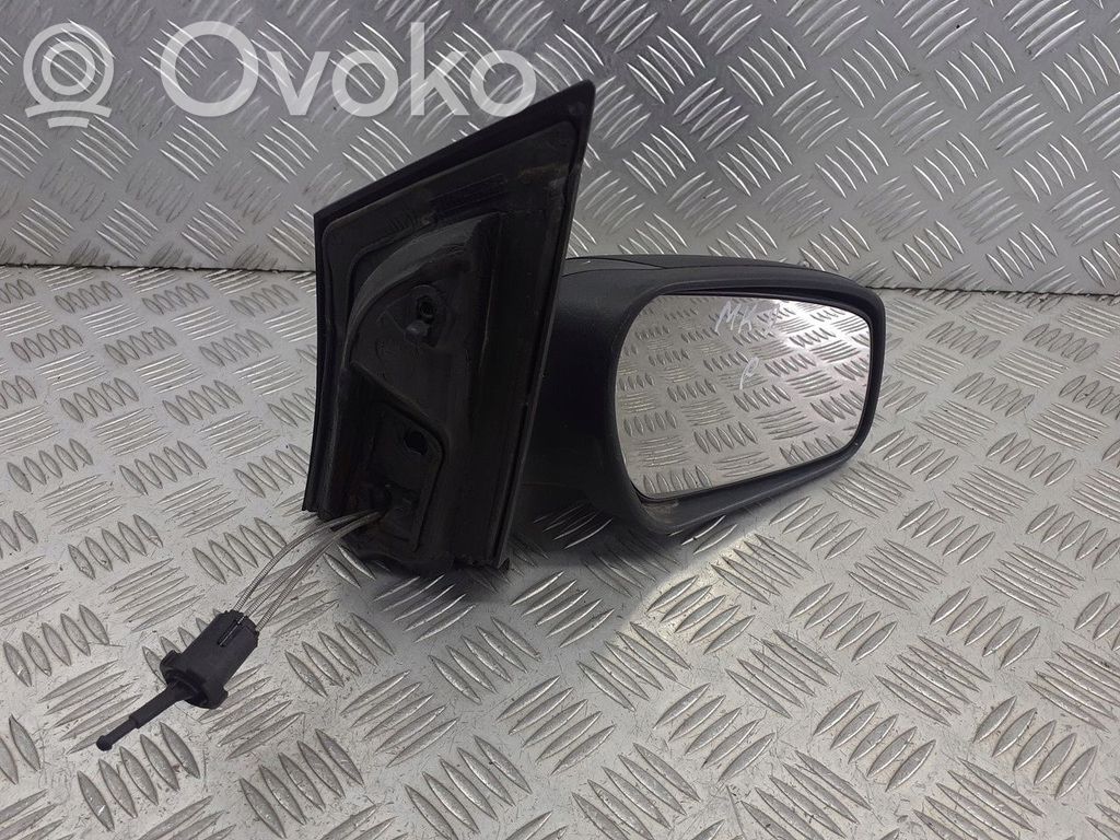 Ford Focus Manualne lusterko boczne drzwi 