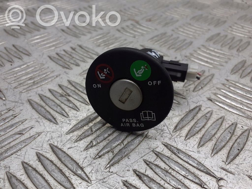 Alfa Romeo 147 Interruttore airbag passeggero on/off 