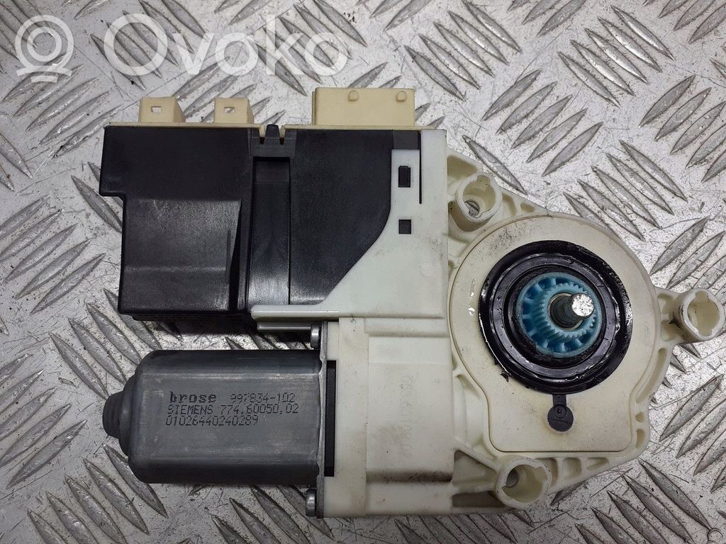 Motor del limpiaparabrisas   996394103