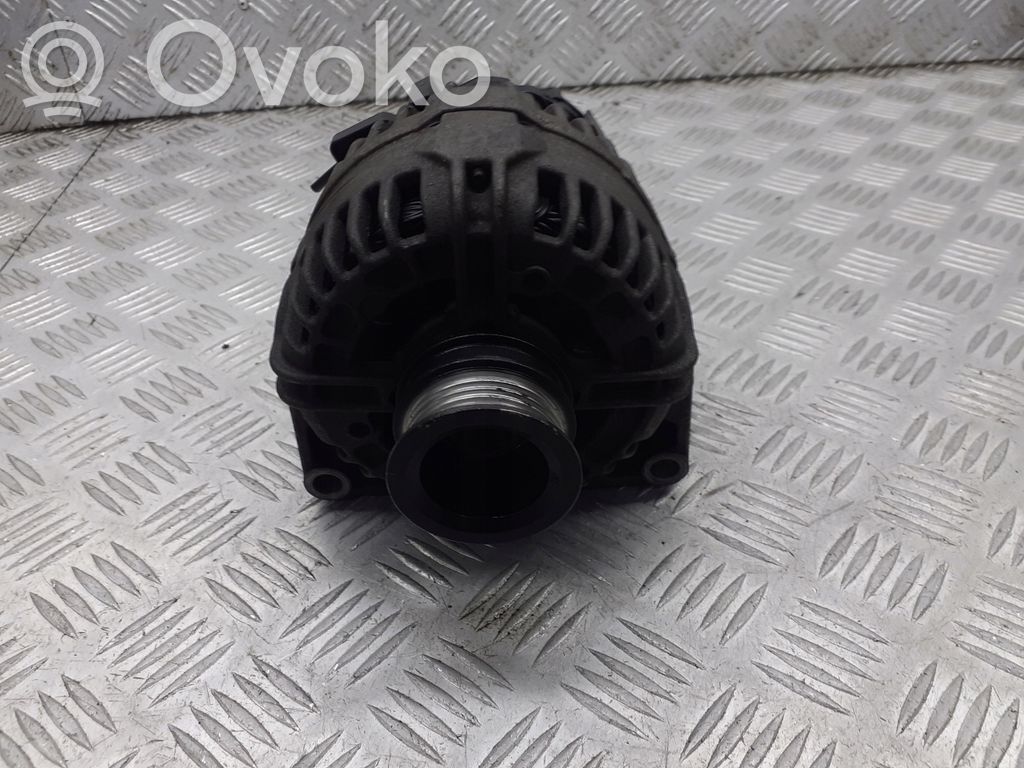 Opel Zafira B Alternator 