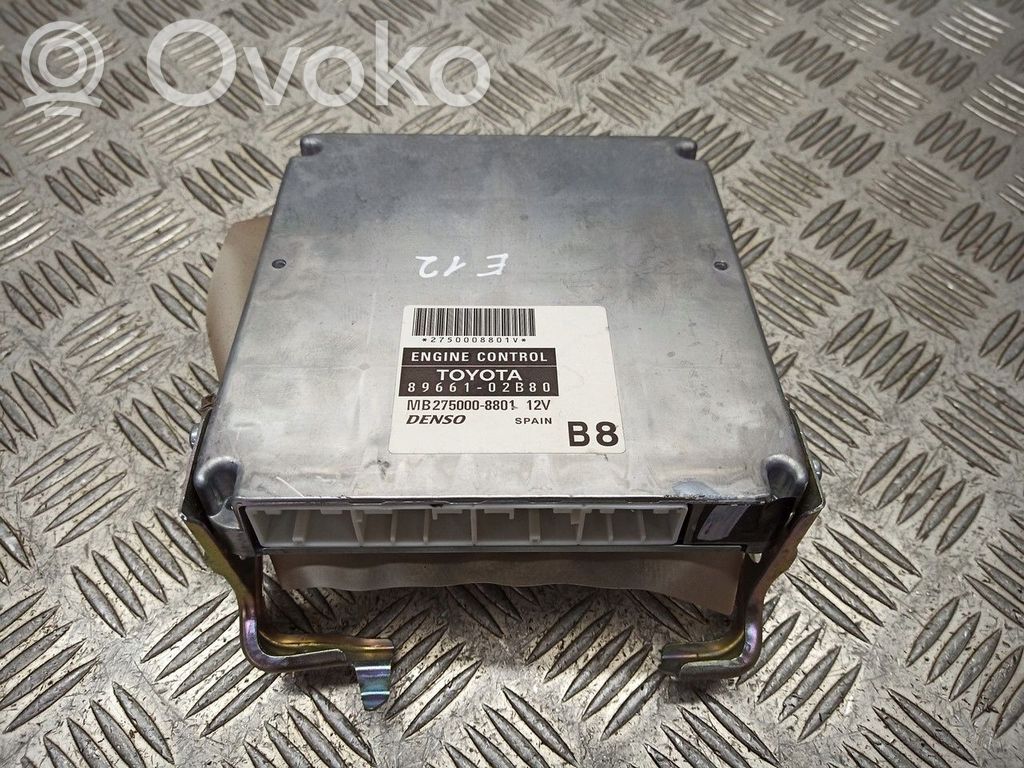 Toyota Corolla E120 E130 Unidad de control/módulo ECU del motor 