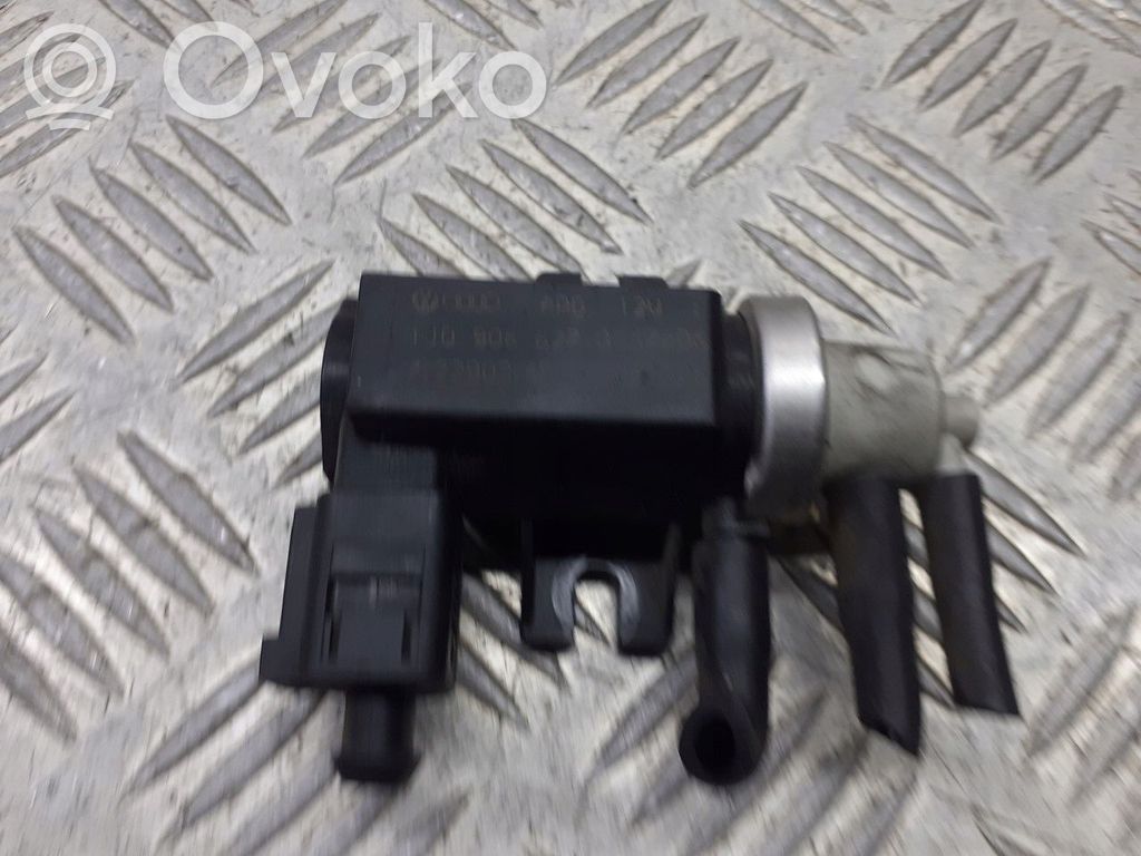 Válvula de vacío (Usadas)   1J0906627