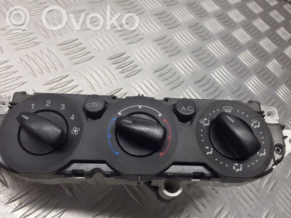 Interruptor de control del ventilador interior   7M5T19980AA