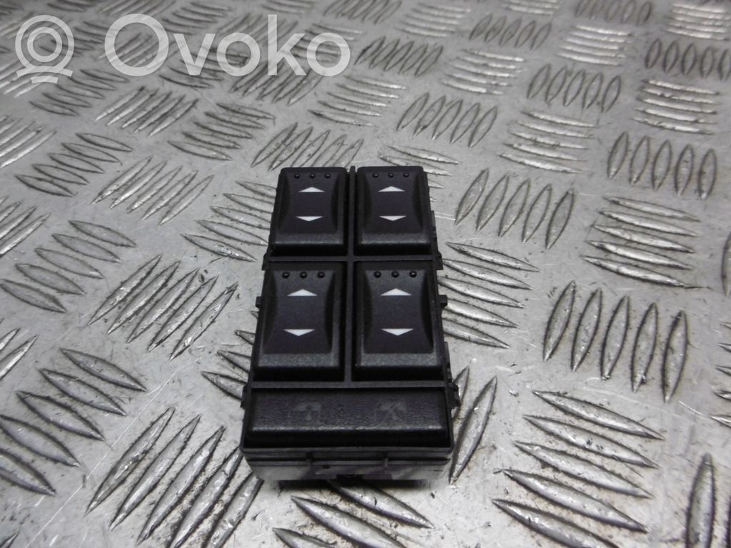 Ford Mondeo Mk III Rivestimento pulsantiera finestrino della portiera anteriore
