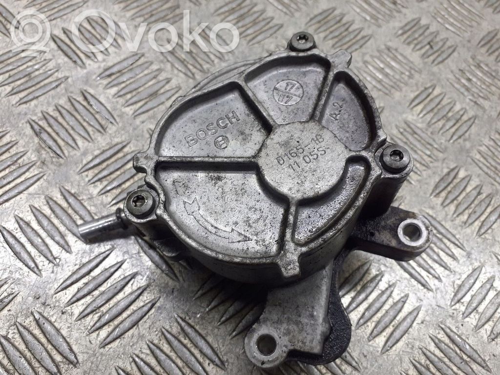 Peugeot 407 Vacuum pump 
