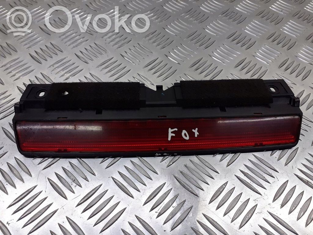 Volkswagen Fox Third/center stoplight 