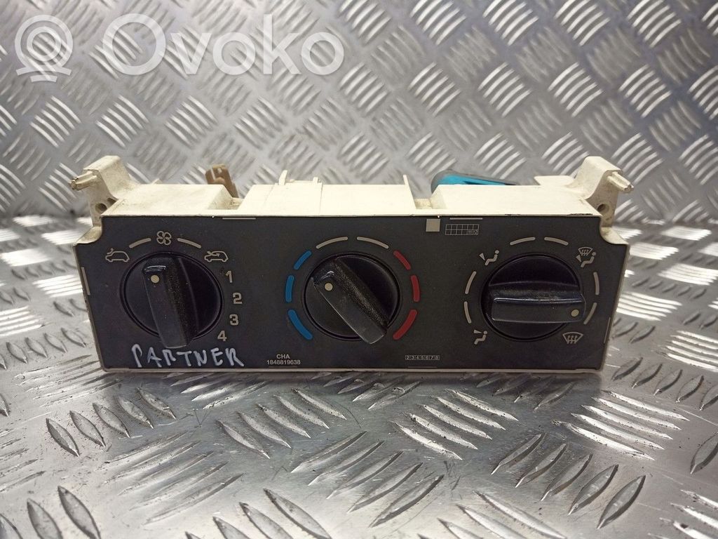 Peugeot Partner Interior fan control switch 