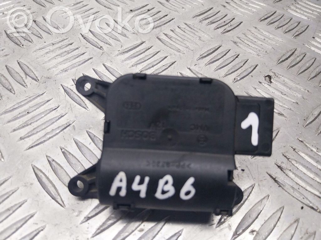 Audi A4 S4 B6 8E 8H Motorino attuatore ricircolo aria dell’A/C