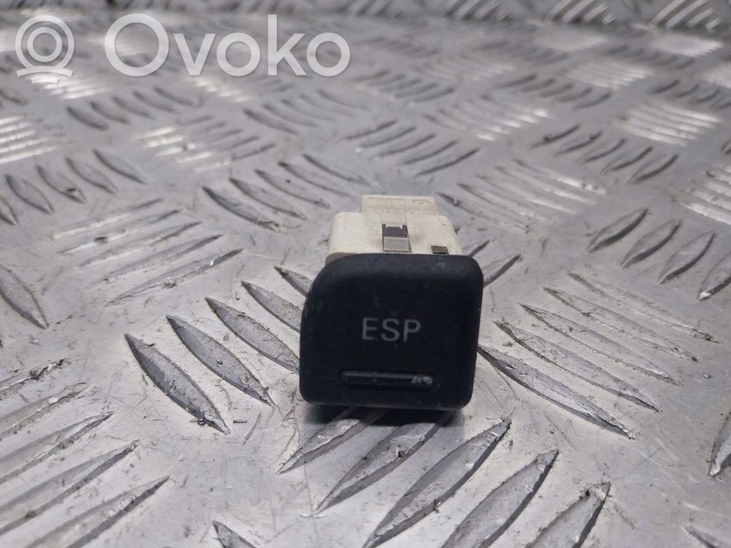 Interruptor ESP (programa de estabilidad)   8E1927134