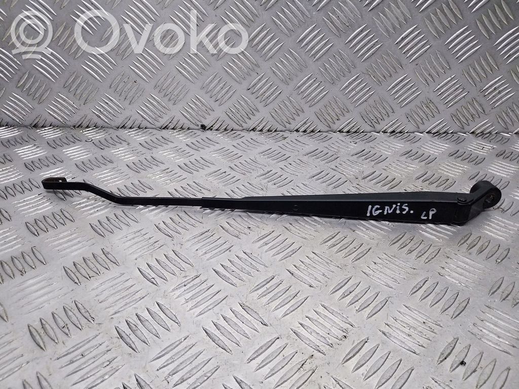Front wiper blade arm