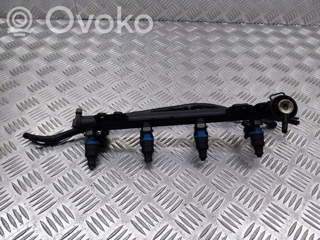 Volvo S40, V40 Rampă alimentare injectoare 